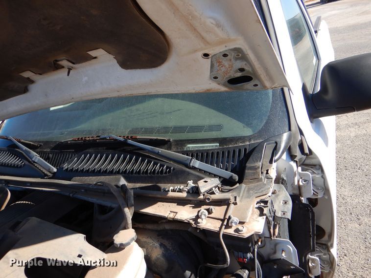 image for item MT9947 2003 Chevrolet Silverado 1500  pickup truck