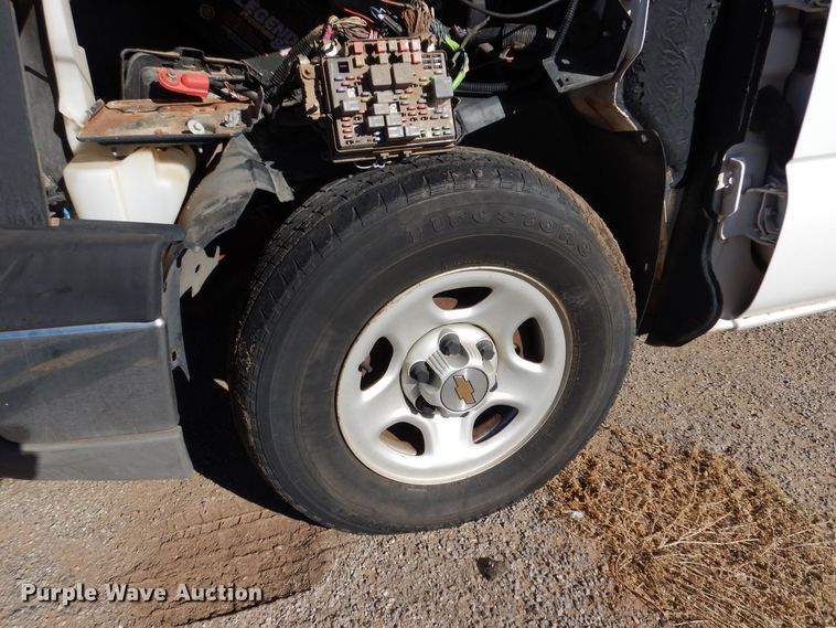 image for item MT9947 2003 Chevrolet Silverado 1500  pickup truck