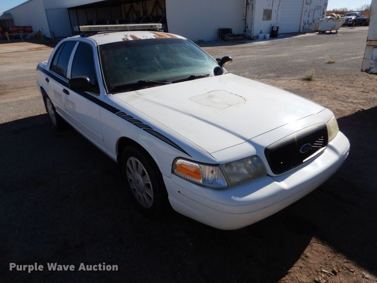 image for item MT9949 2006 Ford Crown Victoria Police Interceptor