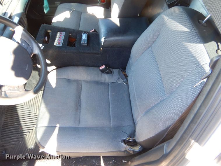 image for item MT9949 2006 Ford Crown Victoria Police Interceptor