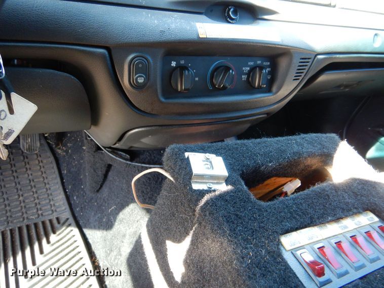 image for item MT9949 2006 Ford Crown Victoria Police Interceptor