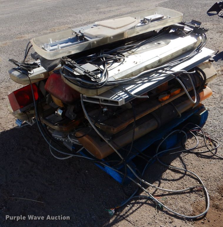 image for item MT9951 Approximately 28 light bars