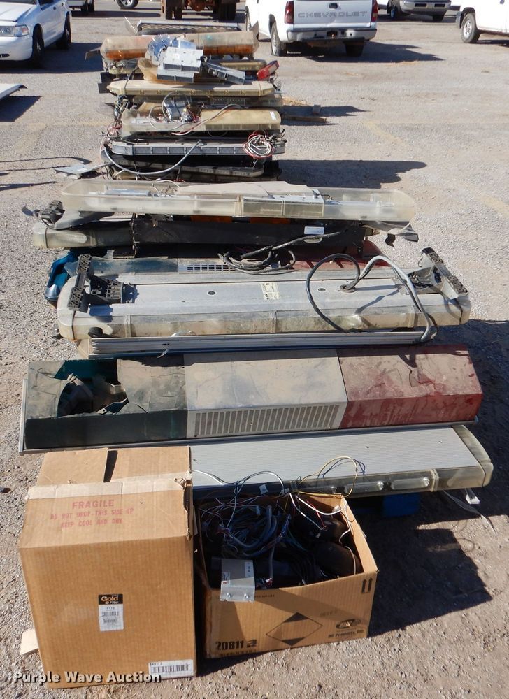 image for item MT9951 Approximately 28 light bars