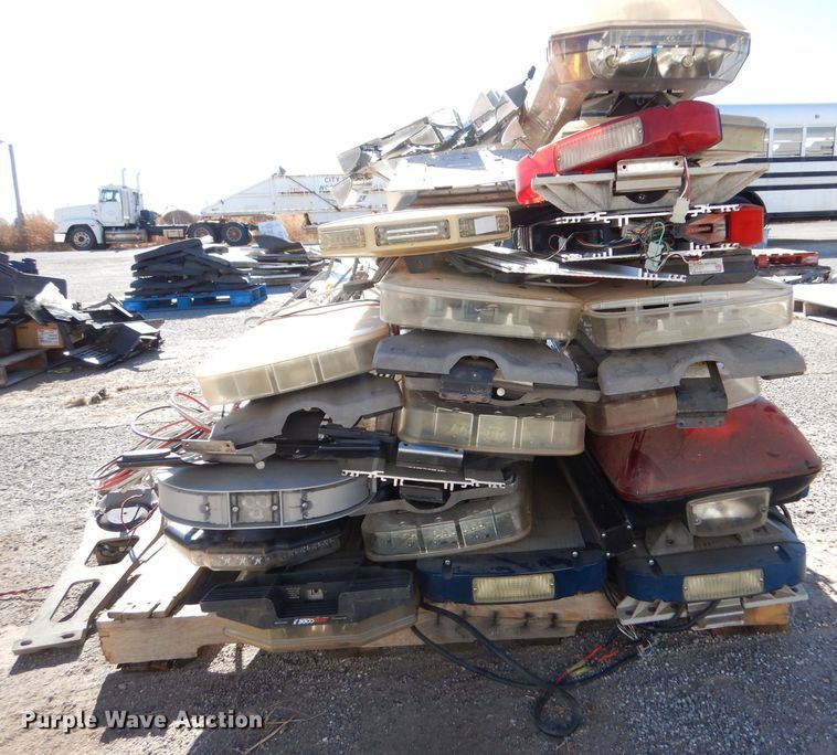 image for item MT9951 Approximately 28 light bars