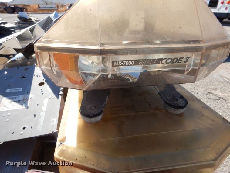 image for item MT9951 Approximately 28 light bars