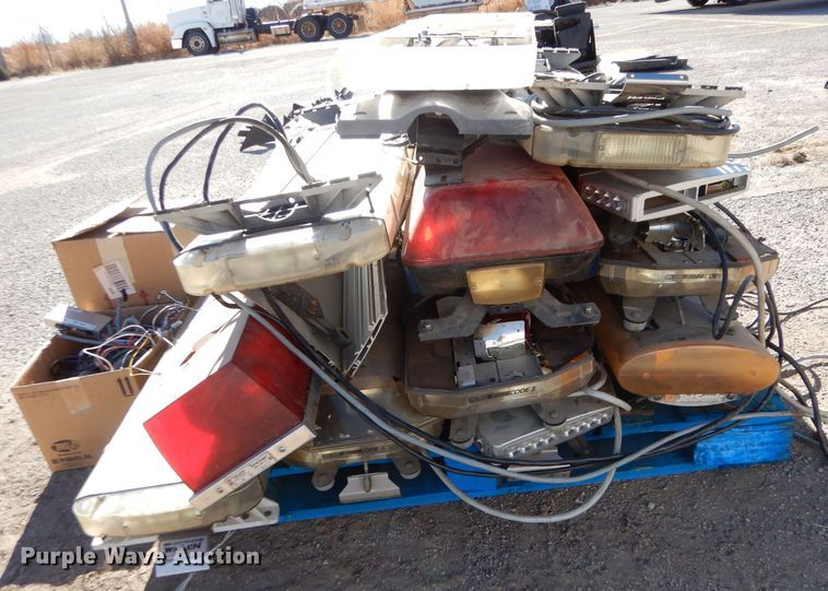 image for item MT9951 Approximately 28 light bars