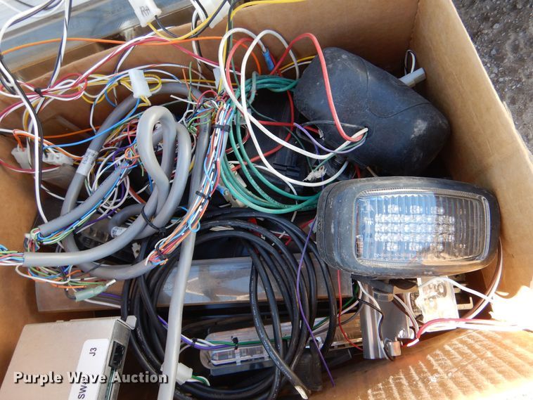 image for item MT9951 Approximately 28 light bars