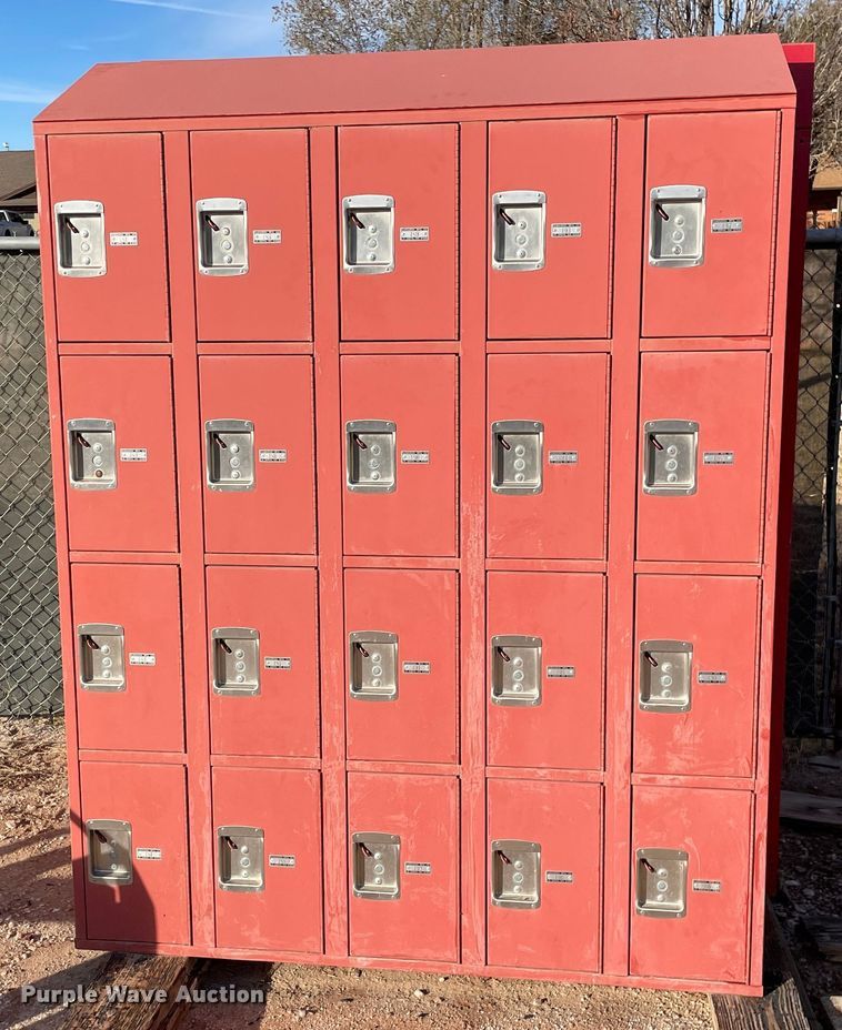 image for item MT9964 (4) lockers