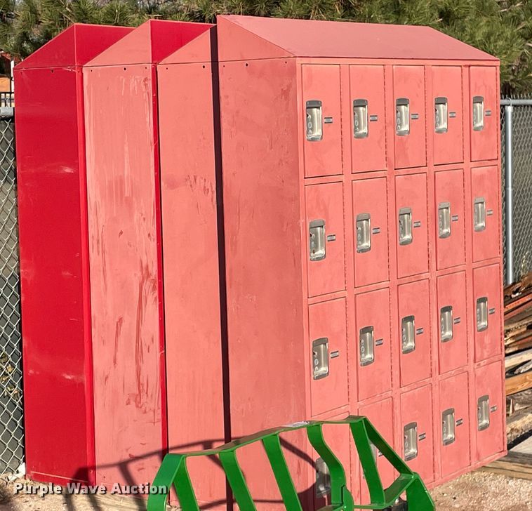 image for item MT9964 (4) lockers