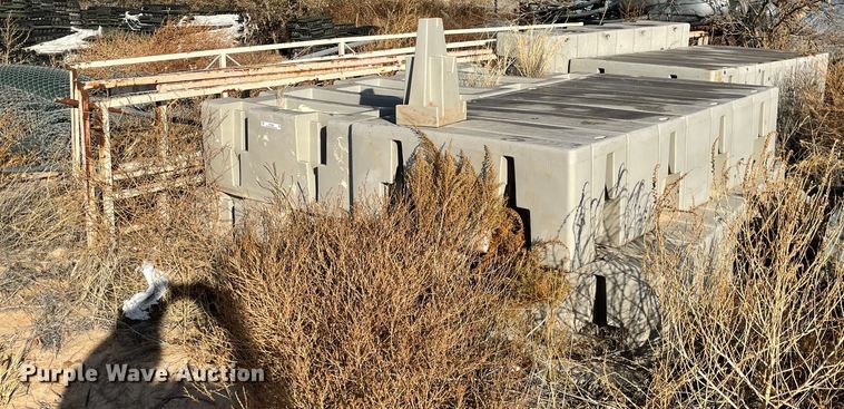 image for item MT9966 (7) 8"L x 4'W boat docks