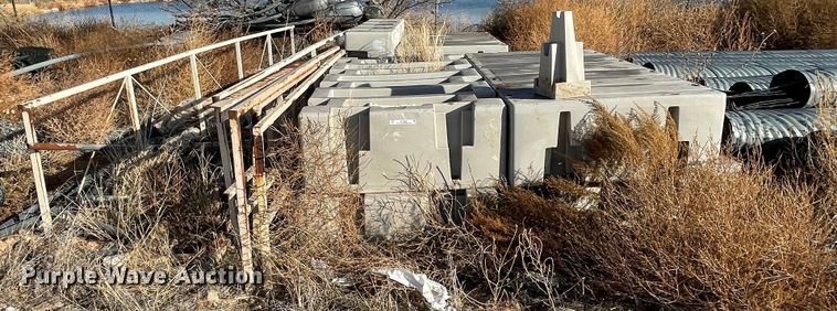 image for item MT9966 (7) 8"L x 4'W boat docks