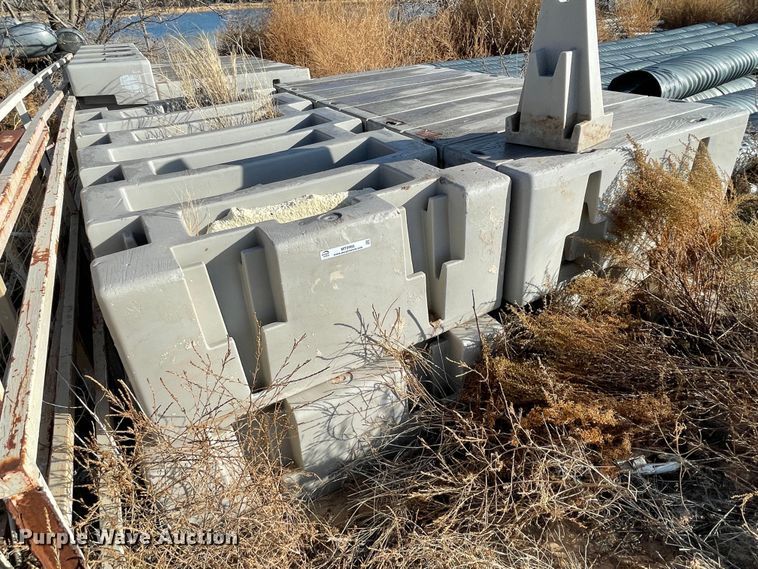 image for item MT9966 (7) 8"L x 4'W boat docks