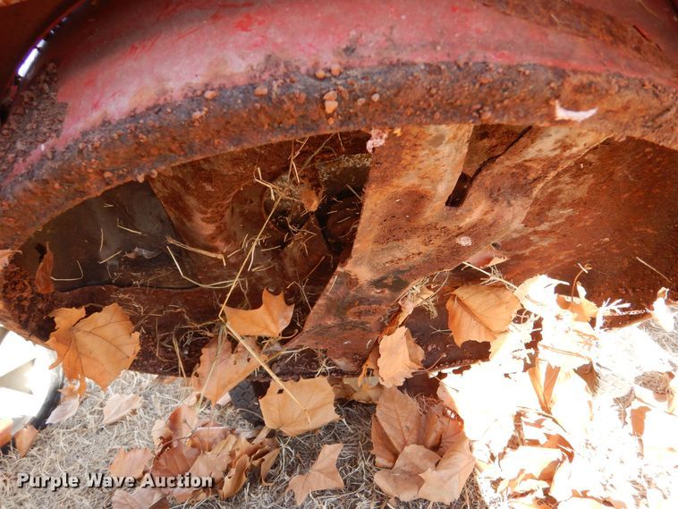 image for item MT9968 Lawn and garden equipment