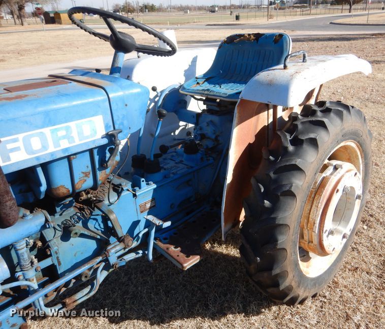 image for item MT9970 1979 Ford 1300  MFWD tractor