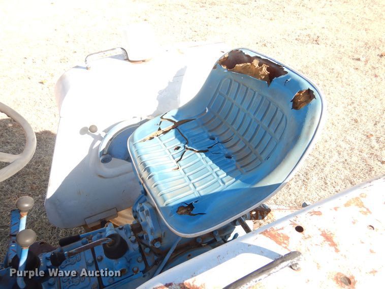 image for item MT9970 1979 Ford 1300  MFWD tractor