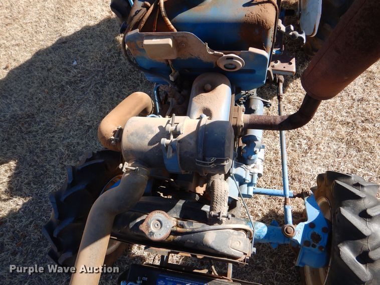 image for item MT9970 1979 Ford 1300  MFWD tractor
