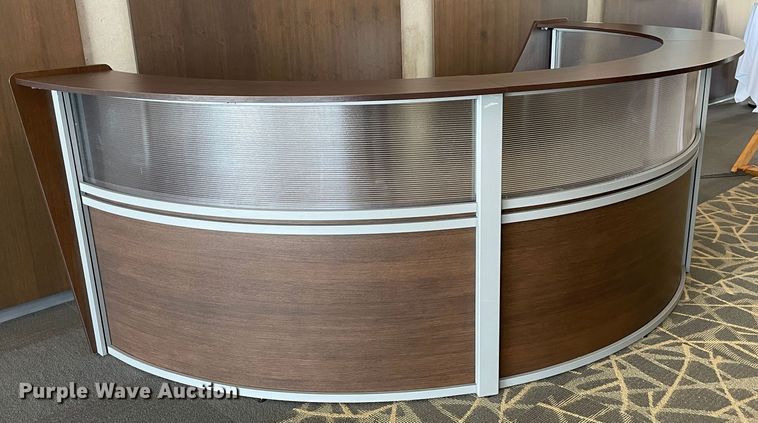 image for item MT9973 Desk