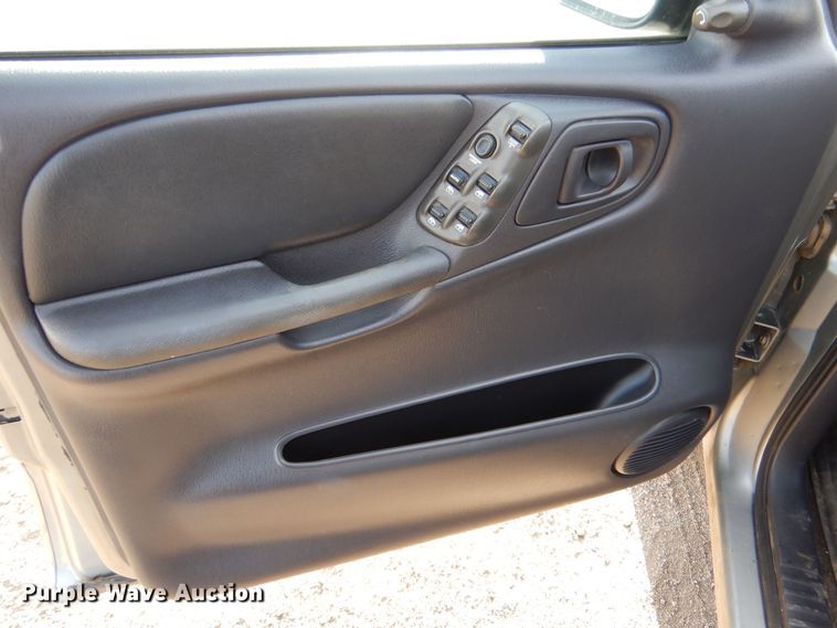 image for item MT9977 2000 Dodge Durango Sport  SUV