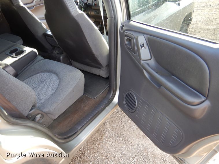 image for item MT9977 2000 Dodge Durango Sport  SUV