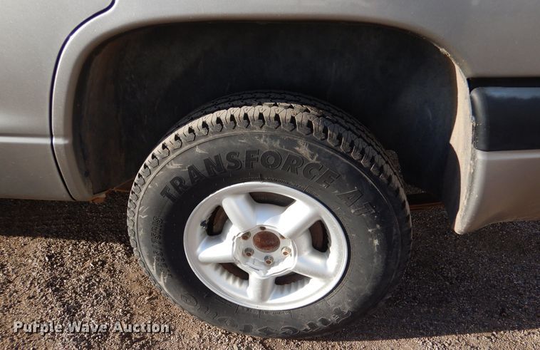 image for item MT9977 2000 Dodge Durango Sport  SUV