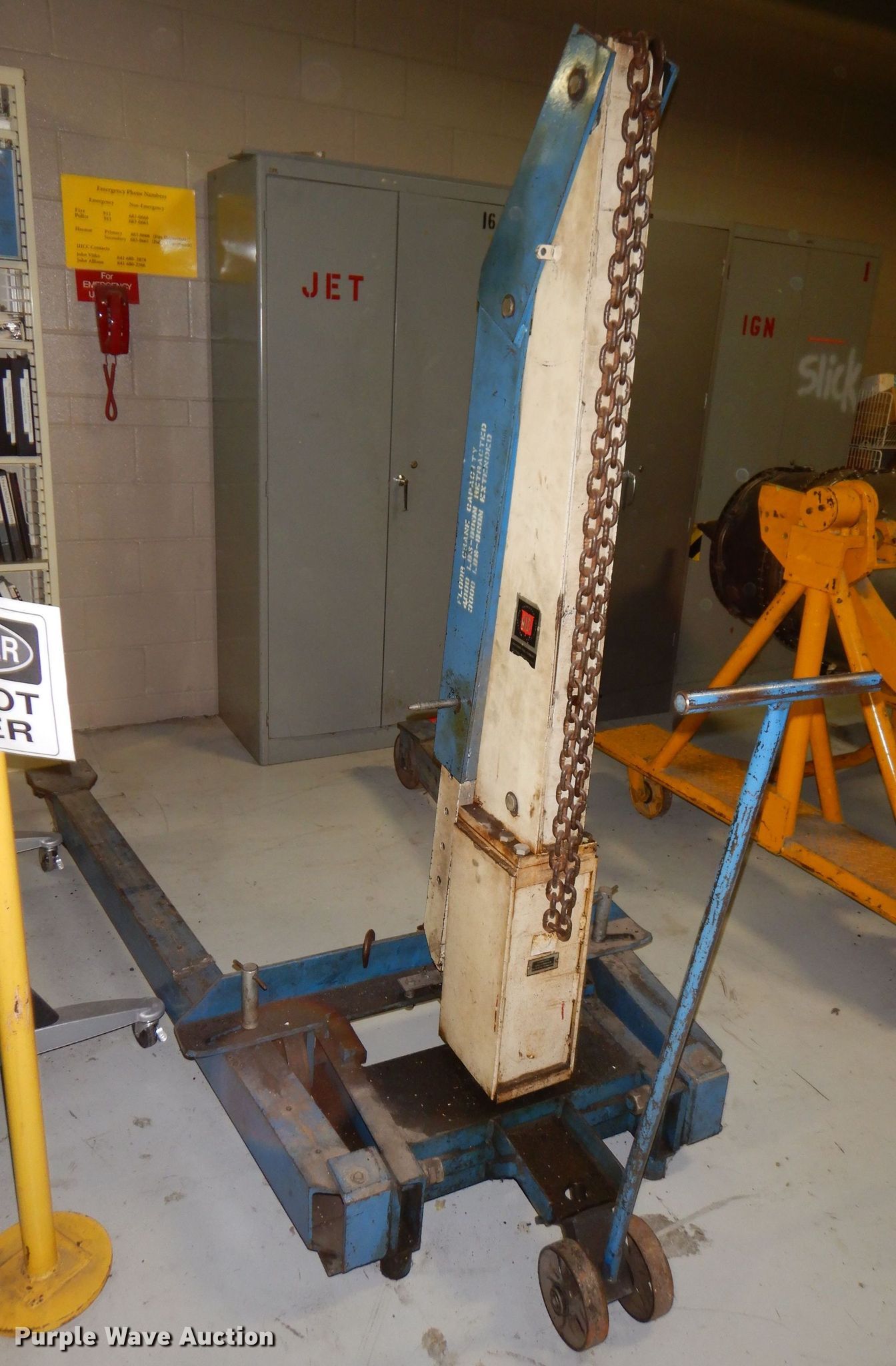 OTC engine hoist in Ottumwa, IA Item KW9666 sold Purple Wave