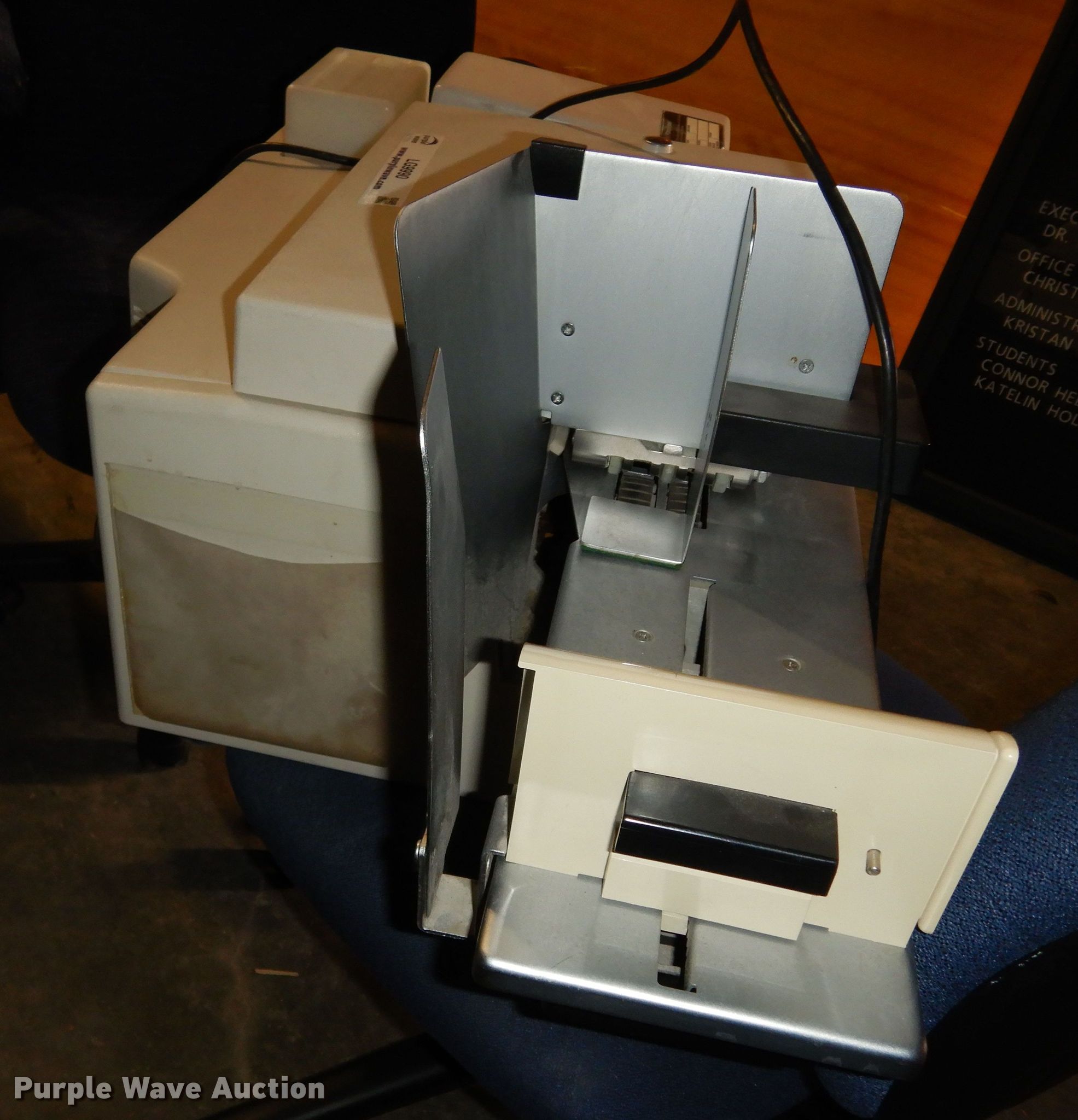 Pitney Bowes envelope sealing machine in Emporia, KS Item LG9990 sold