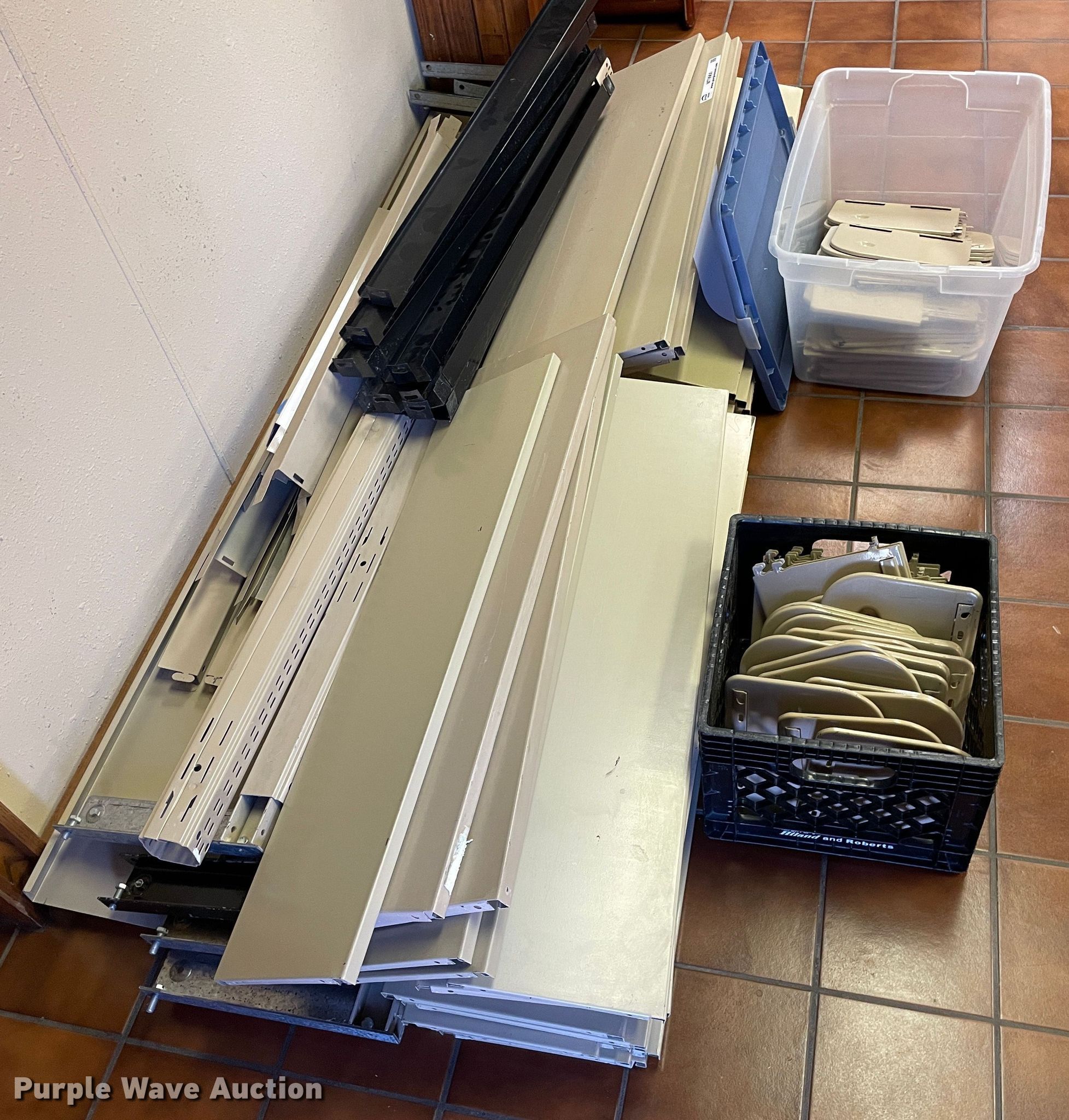 Furniture in Woodward, OK Item MT9960 sold Purple Wave