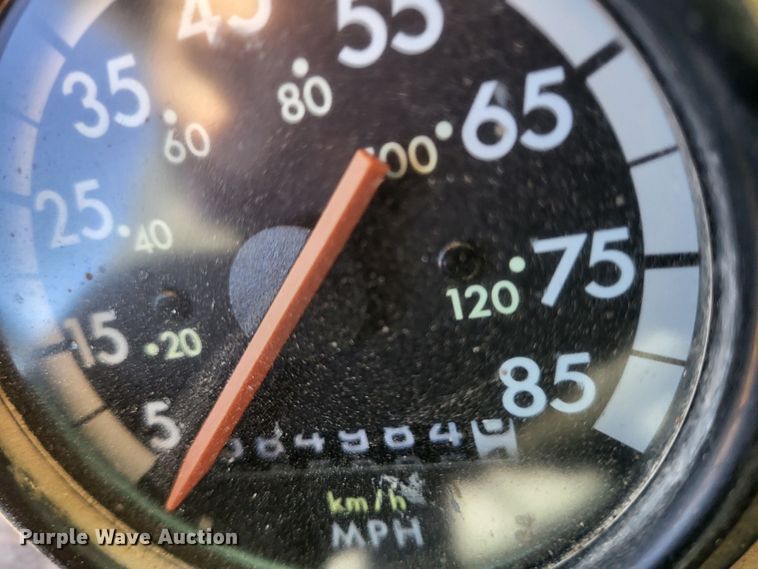 image for item DH1749 2002 Freightliner FLD  semi truck