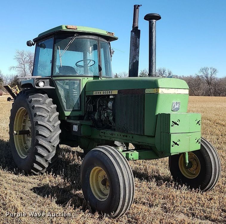 image for item DH1750 1975 John Deere 4430  tractor