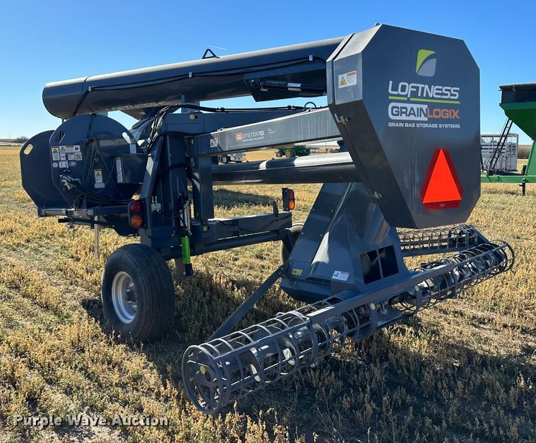 image for item DH1751 2019 Loftness GBU10  grain bag unloader