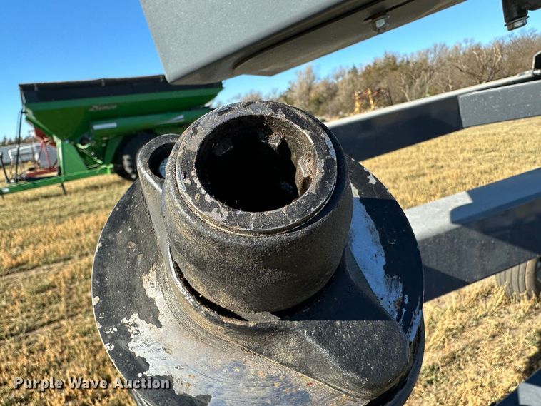 image for item DH1751 2019 Loftness GBU10  grain bag unloader