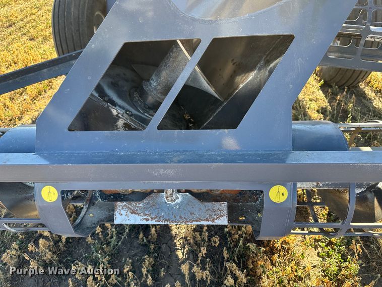 image for item DH1751 2019 Loftness GBU10  grain bag unloader