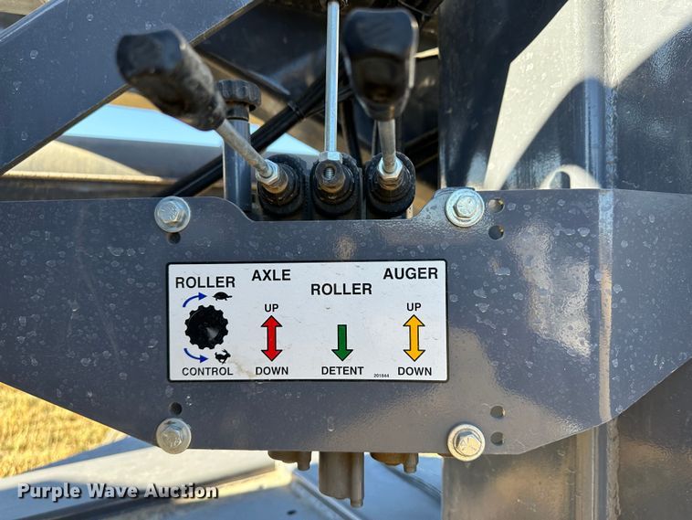 image for item DH1751 2019 Loftness GBU10  grain bag unloader