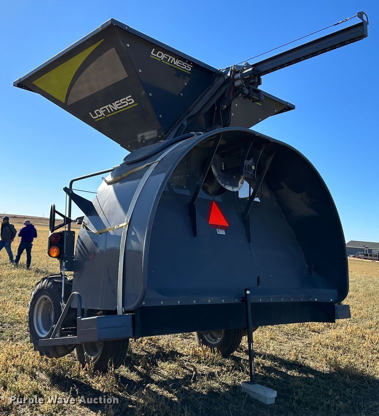 image for item DH1752 2019 Loftness XLB10  grain bagger