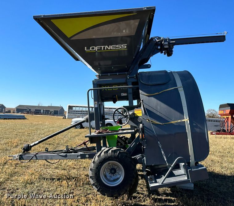 image for item DH1752 2019 Loftness XLB10  grain bagger