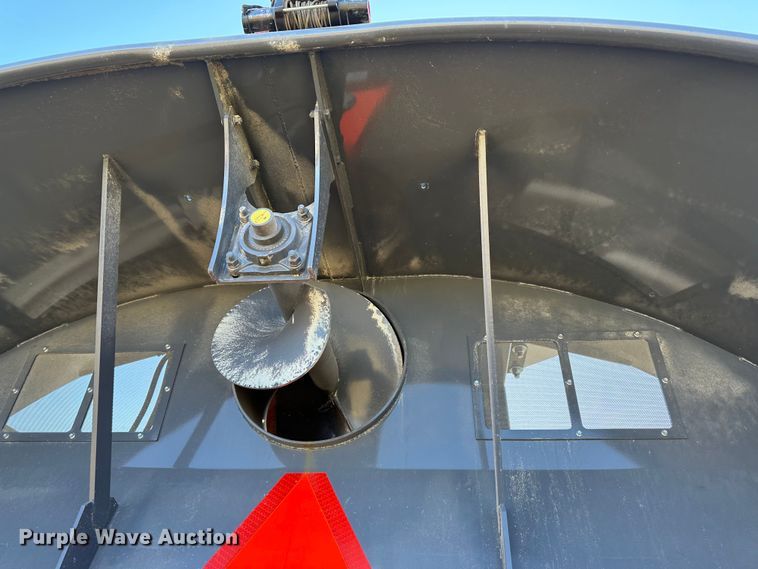 image for item DH1752 2019 Loftness XLB10  grain bagger