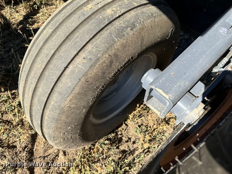 image for item DH1752 2019 Loftness XLB10  grain bagger