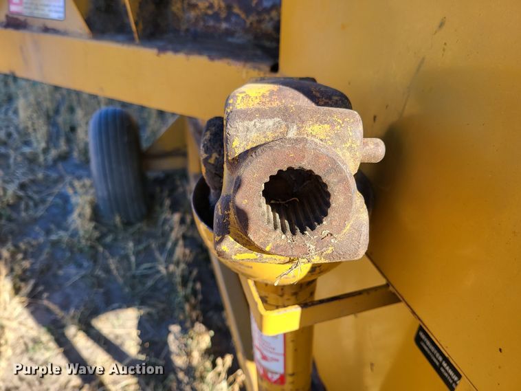 image for item DH1754 HayBuster Big Bite H1000  bale processor