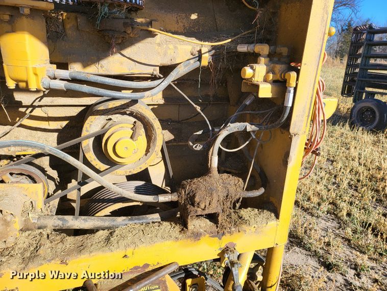 image for item DH1754 HayBuster Big Bite H1000  bale processor