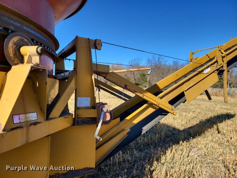 image for item DH1754 HayBuster Big Bite H1000  bale processor