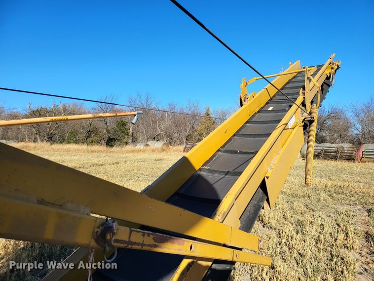 image for item DH1754 HayBuster Big Bite H1000  bale processor