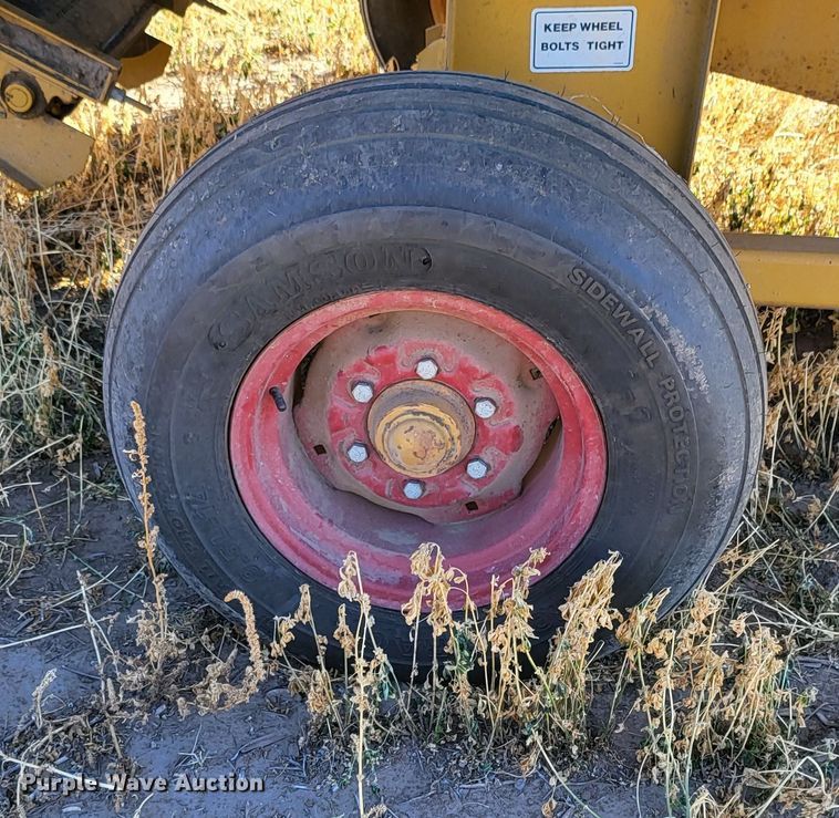 image for item DH1754 HayBuster Big Bite H1000  bale processor