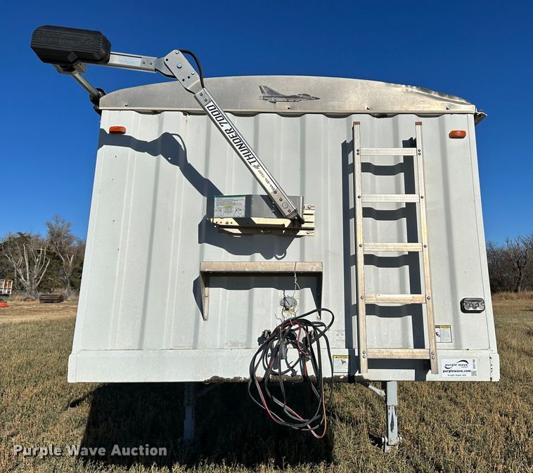 image for item DH1758 2009 Jet  grain trailer