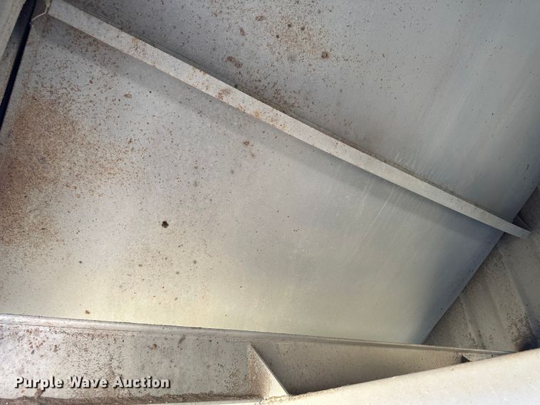 image for item DH1758 2009 Jet  grain trailer