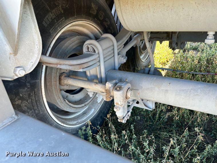 image for item DH1758 2009 Jet  grain trailer