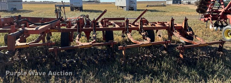 image for item DH1759 Sunflower 3670-35  sweep plow