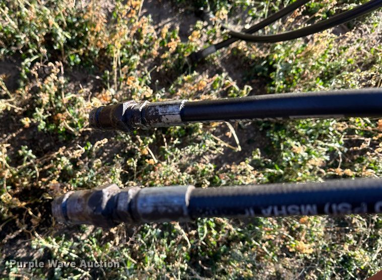 image for item DH1759 Sunflower 3670-35  sweep plow