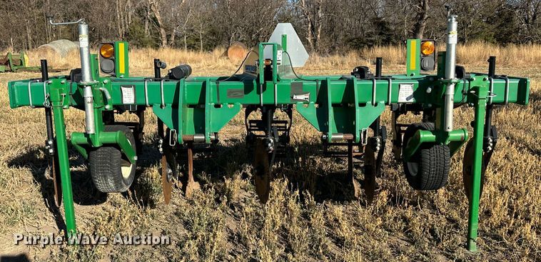 image for item DH1760 Great Plains Sub-Soiler 1300  ripper