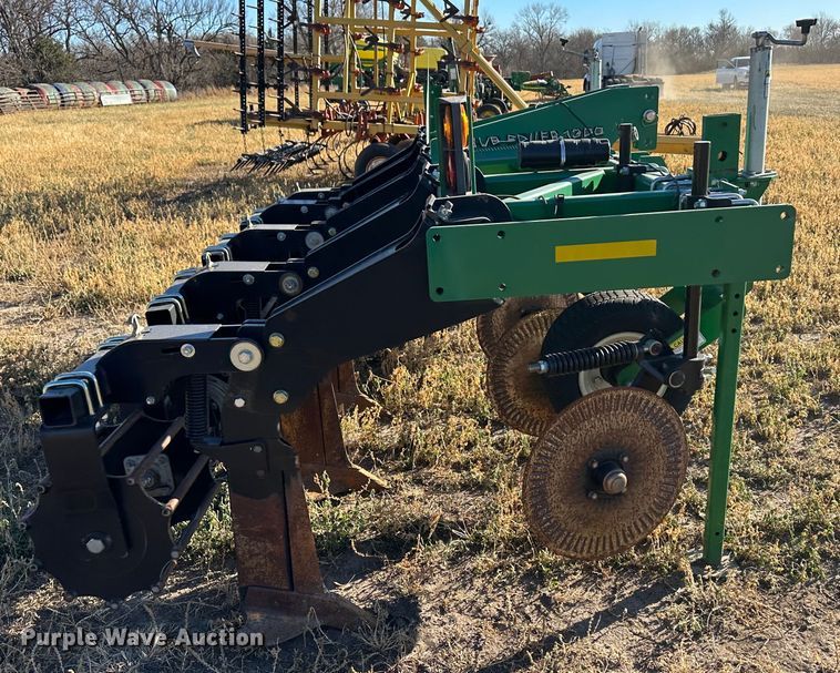 image for item DH1760 Great Plains Sub-Soiler 1300  ripper