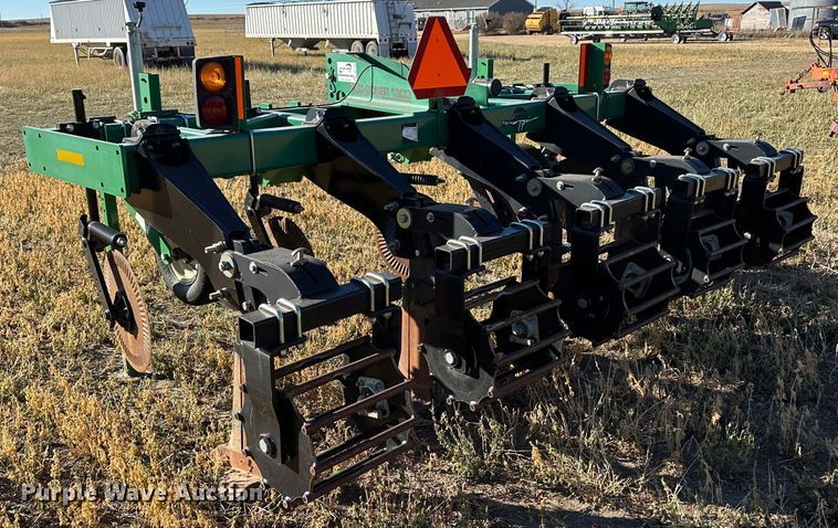 image for item DH1760 Great Plains Sub-Soiler 1300  ripper